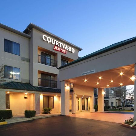 Courtyard By Marriott Dayton North Hotel Exterior photo